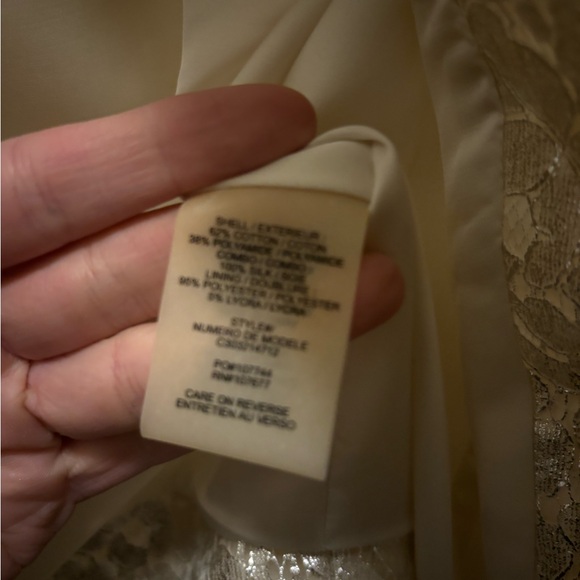 Alice and Olivia Champagne Lace Pattern Cropped Moto Jacket Blazer Size XS - Picture 6 of 7